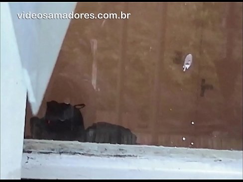 ❤️ Zilamê hov li hevala xwe ya bi xortek din re temaşe dike, vîdyoyek qeşeng tomar dike bêyî ku hevjînê aciz bike ️ Vîdyoyê seksî li porno ku.serviporno.ru ️❤